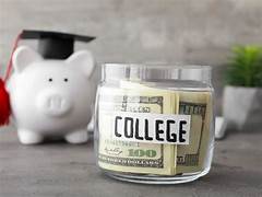 Saving for College: Tips for Parents and Students